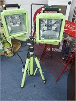 Commercial Electric tripod garage lights