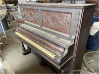 Hinze Chicago Antique Piano