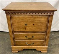 AMH3687 Wooden Nightstand With 2 Drawers
