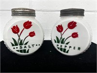 Milk Glass Salt Pepper Shaker Red Tulip 4” Vintage