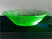 Westmoreland Depression Uranium Vaseline bowl