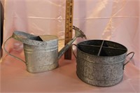 GALVANIZED WATERING CAN AND DIVIDED BUCKET
