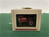 International 966, 1/64 Scale Tractor