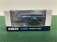 Kinze 1305 Grain Cart 1/64 Scale