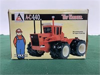 Allis Chalmers 440 Toy Farmer 1/32 Scale Tractor
