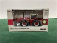 International 3388 2+2 NFTM Prestige 1/32 Tractor