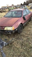 88 Ford Taurus 4door with title