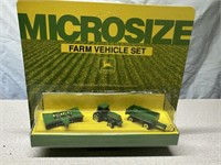 John Deere Microsize Farm Vehicle Set ERTL