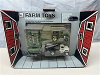 1987 ERTL John Deere Farm Toys Fertilizer Set 1/64