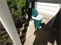 3 FLOWER POTS, PET STEPS IN FRONT OF HOUSE