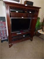 NICE ENTERTAINMENT CENTER ONLY