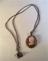 CLASSICAL SHELL CAMEO 9K GOLD PENDANT ON CHAIN