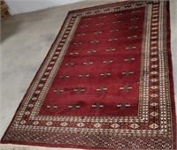 Oriental carpet 61"91"