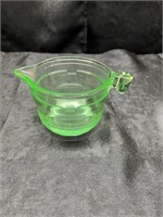 VASELINE GLASS MEASURING CUP 1 PINT=2 CUPS