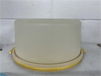 Vintage Tupperware cake carrier