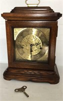 Sligh Mantel Clock Oak Beautiful Clock, Untested