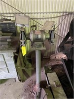 Columbia 3/4 HP 8" Grinder on Stand