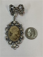 Vintage Cameo Brooch W/ Rhinestones