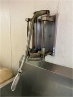 WALL MOUNT HD VOLLRATH FRENCH FRY CHIPPER