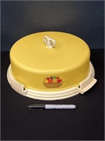 Vintage Yellow Cake Pie Holder