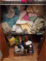 Collection of bedding blanket and cleaning
