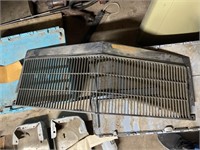Grill 1983-85 Cadillac divelle
