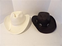 Sakowitz Hats & box
