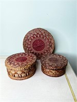 Vintage small Round Woven Baskets 3