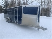 2010 PJ Lightning tandem axle enclosed trailer