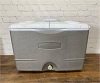 Rubbermaid Portable Cooler on Wheels