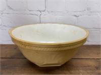 English Gripstand Mixing Bowl