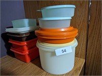 Assorted Tupperware