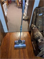 Shark 3-Speed Rechargeable Sweeper
