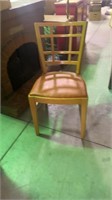 Vtg wooden chair