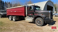 1991 Freightliner T/A Grain Truck
