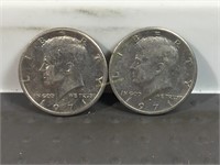 Two 1971D Kennedy half dollars