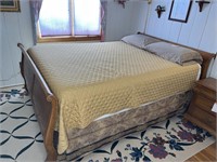 Oak Queen Bed