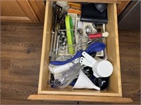 Contents of (1) Drawer