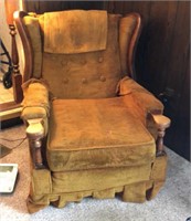 Vintage Chair Russet 36” x 36” x 31” W