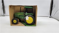 John Deere 2550 Tractor 1/16