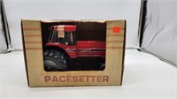 Pacesetter International Big Red Decantor