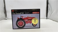 Farmall M Tractor 1/16