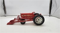 True Scale 890 Tractor with Loader 1/16