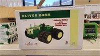 Oliver 2455 Collector Edition 1/16 Tractor