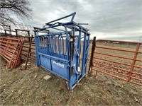 Priefert Ranch Equip Cattle Chute
