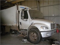 2004 Freightliner w/ Loadmaster Garbage Truck Body