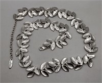 Tablets silvertone leaf necklace 21 inches