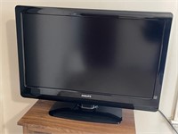 32' Phillips Flat Screen TV with Remote