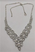 Silver tone rhinestone prom necklace 19 in broke