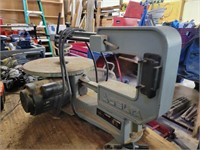 Delta 16" variable speed scroll saw
